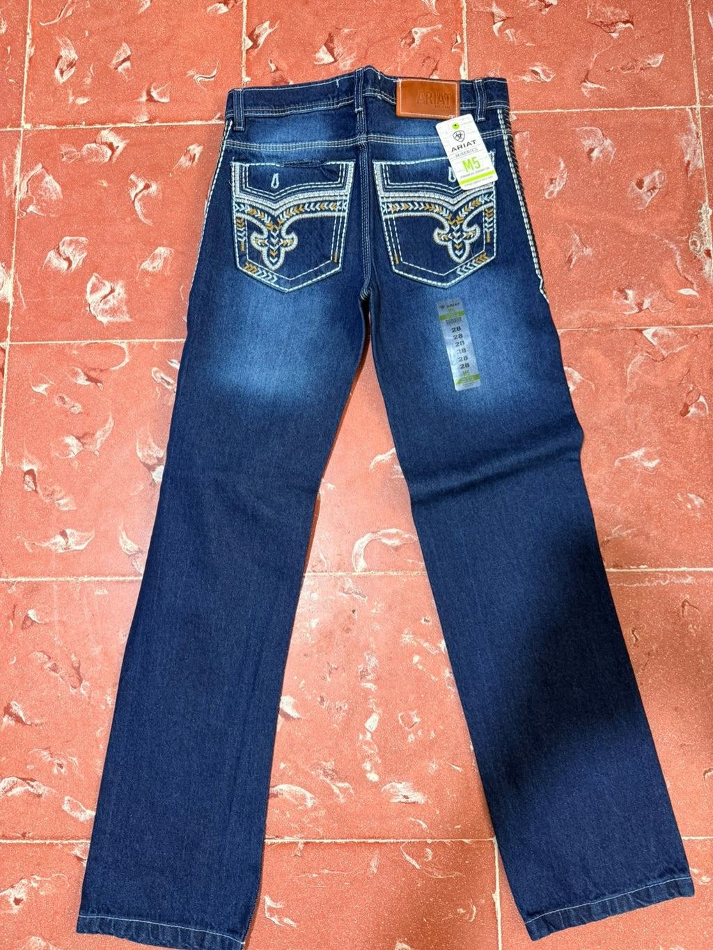 ARIAT