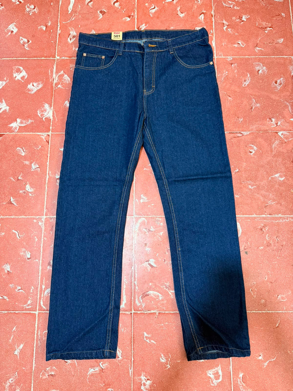 LEVIS STRAIGHT LEG